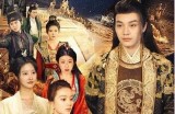 《回归之路：即化太后的传奇归来与重塑大业》