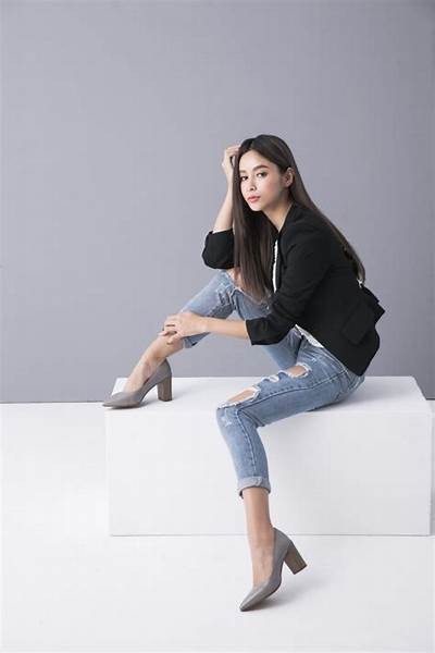 优雅高跟鞋与调教技巧的完美结合免费视频分享
